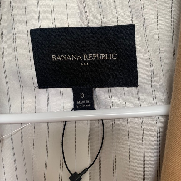 Banana Republic Tan Blazer - Picture 5 of 5